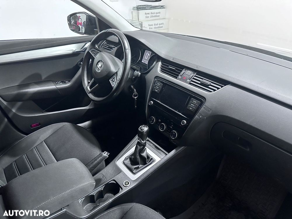 Skoda Octavia 2.0 TDI Style - 7
