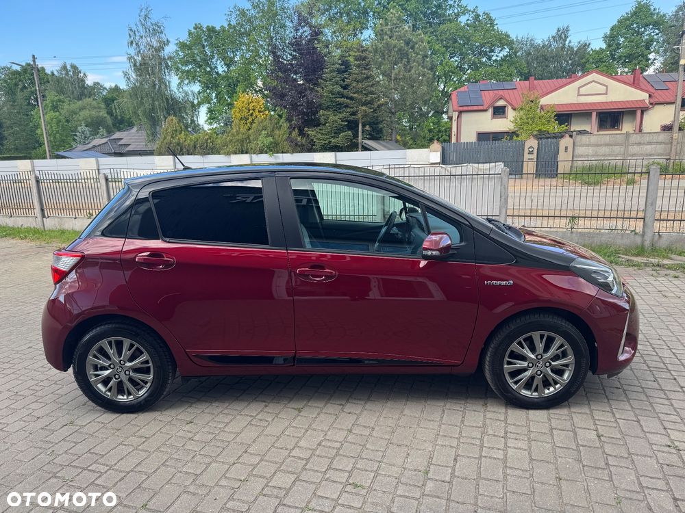 Toyota Yaris Hybrid 100 Premium - 6