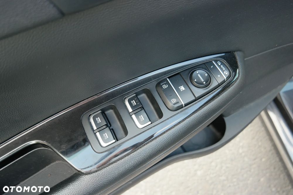 Kia Optima - 20