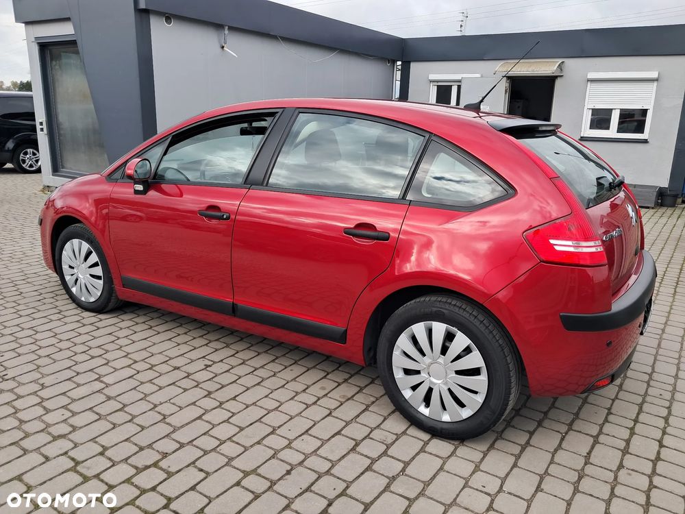 Citroën C4 1.4 16V Tonic - 11