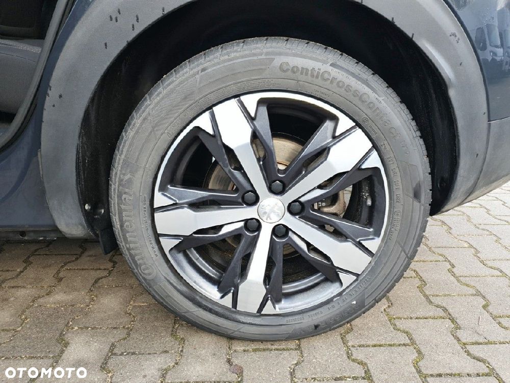 Peugeot 3008 1.2 PureTech Allure S&S - 11