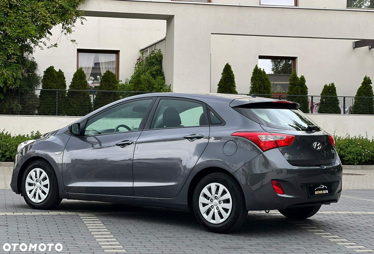 Hyundai i30 - 11