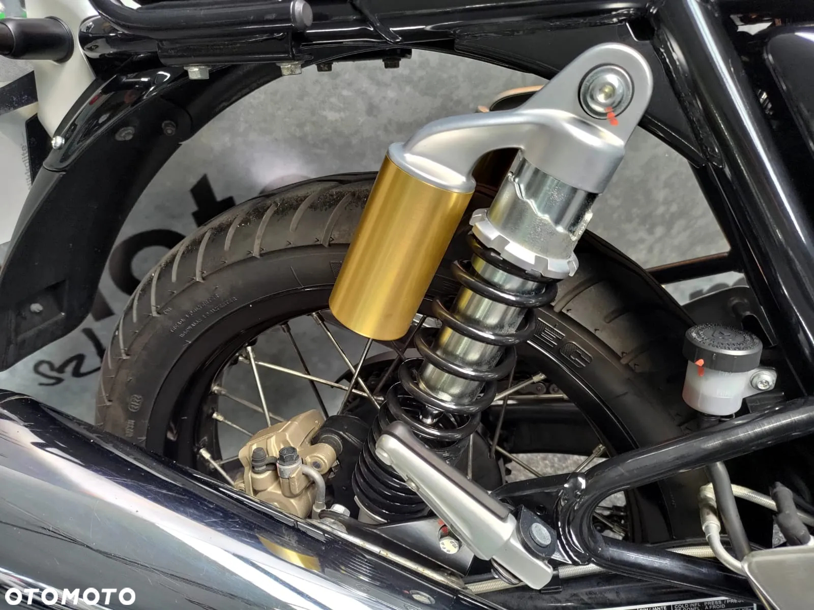 Royal Enfield Continental - 29