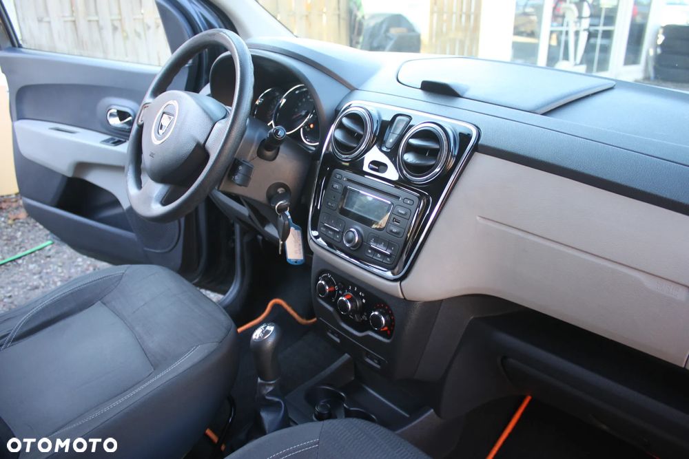 Dacia Lodgy 1.2 TCe Laureate - 18