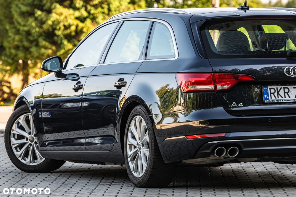 Audi A4 Avant 2.0 TDI S tronic - 16
