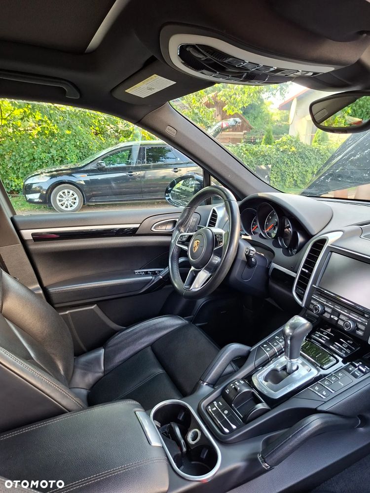 Porsche Cayenne - 11