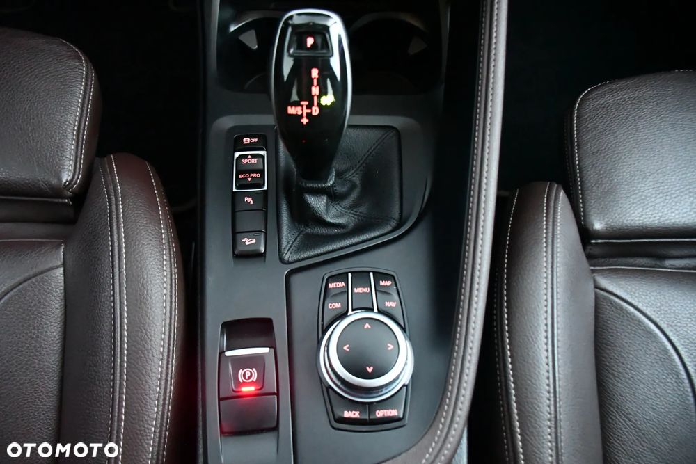 BMW X1 xDrive25i Sport Line sport - 38