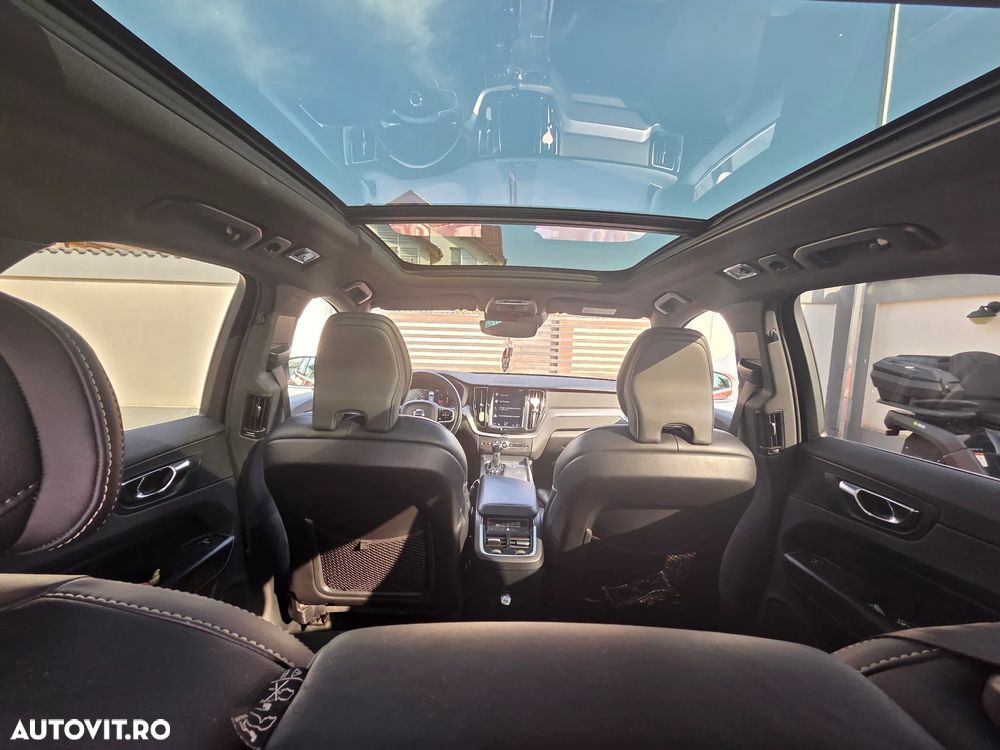 Volvo XC 60 D5 AWD Geartronic RDesign - 4