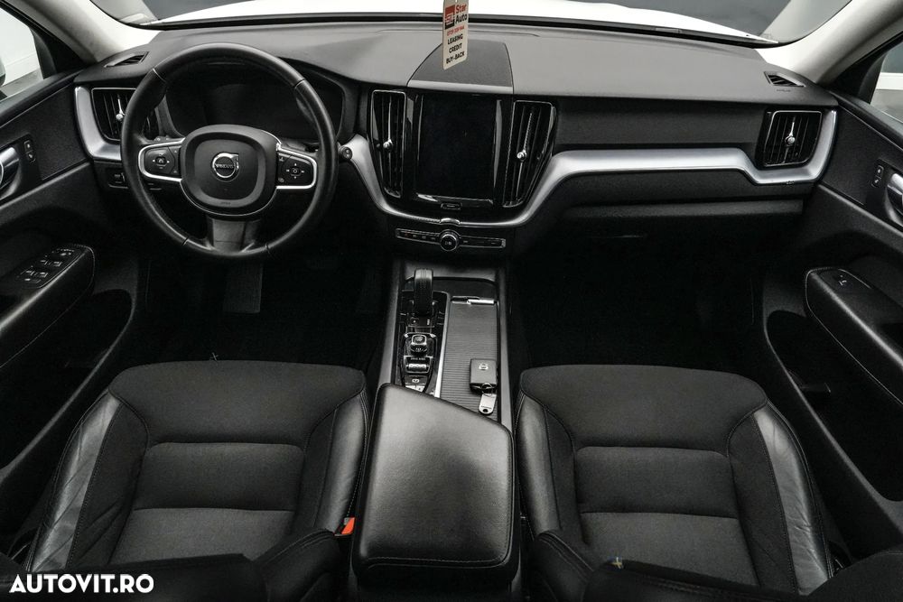 Volvo XC 60 B4 MHEV AT8 AWD Momentum Pro - 7