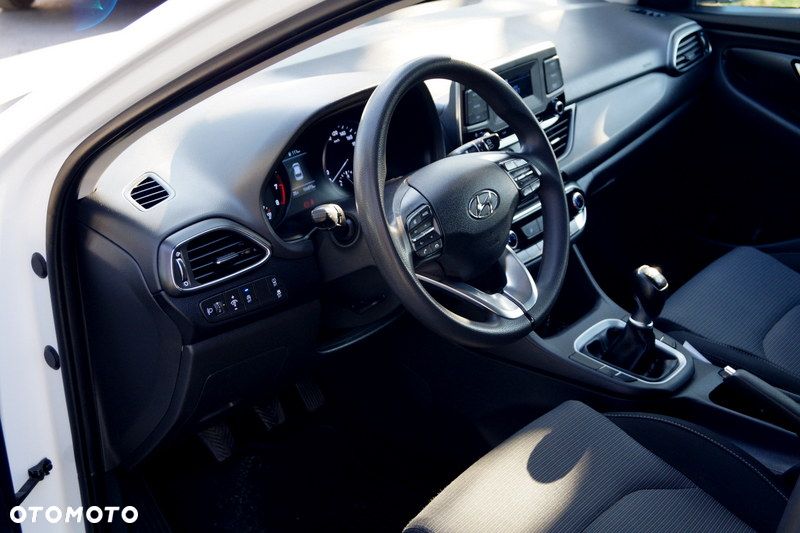Hyundai i30 - 16