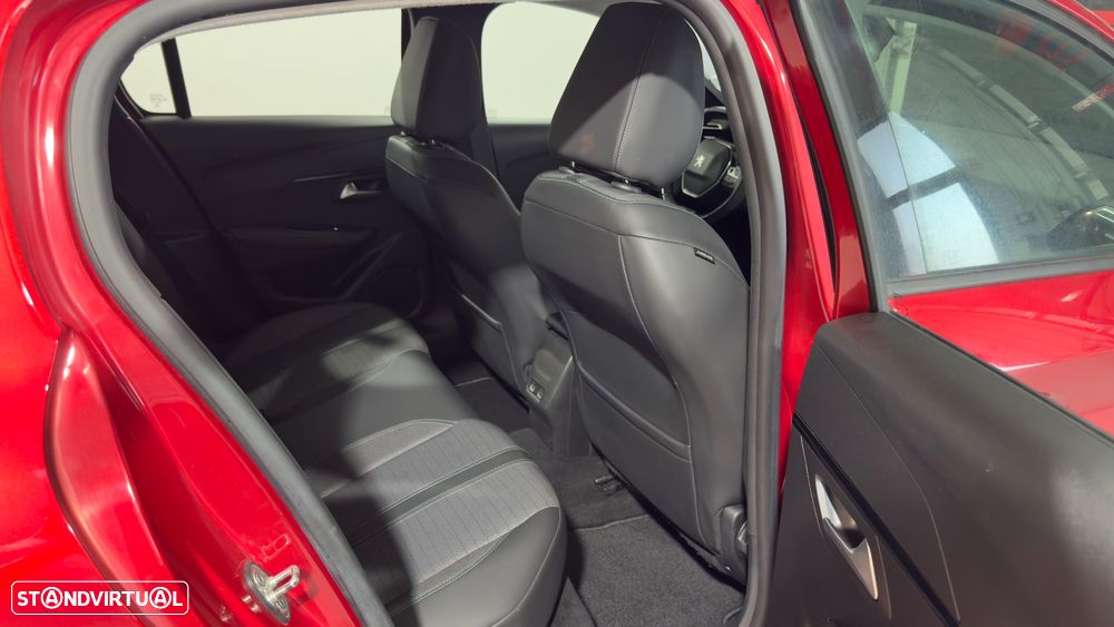 Peugeot 208 1.2 PureTech Allure - 19