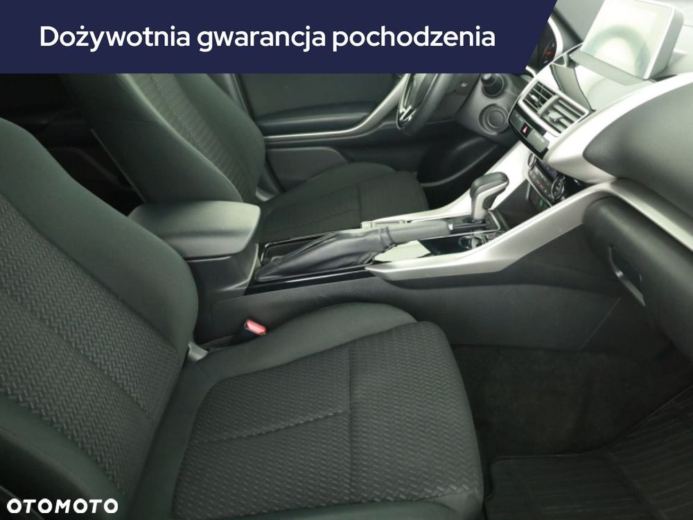 Mitsubishi Eclipse Cross - 9