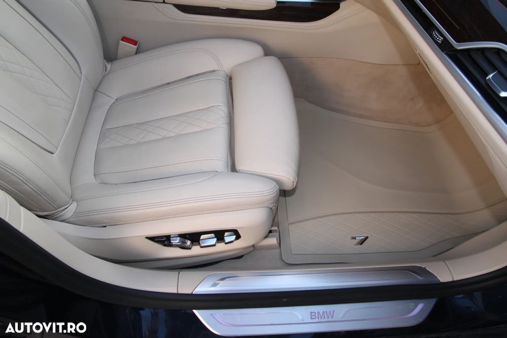 BMW Seria 7 745Le xDrive AT PHEV - 35