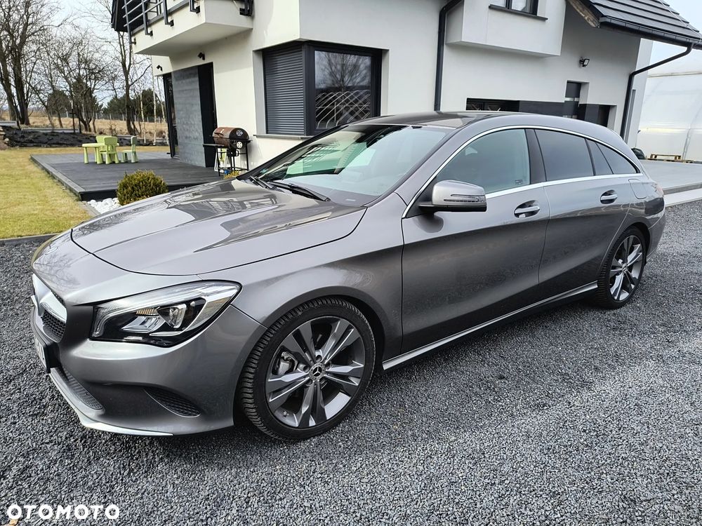 Mercedes-Benz CLA 180 7G-DCT UrbanStyle Edition - 1