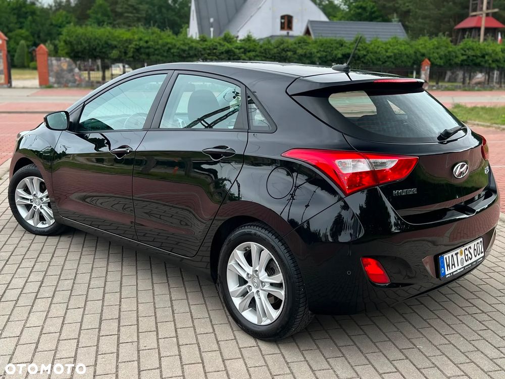Hyundai i30 1.4 Premium - 17