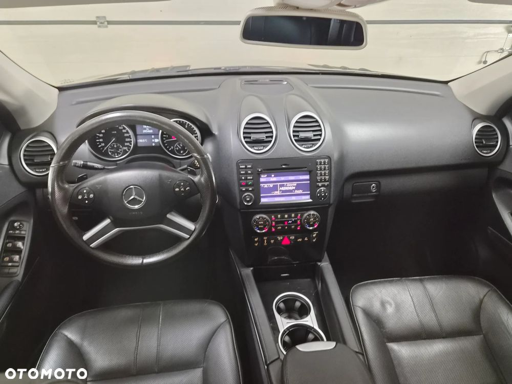 Mercedes-Benz ML - 15