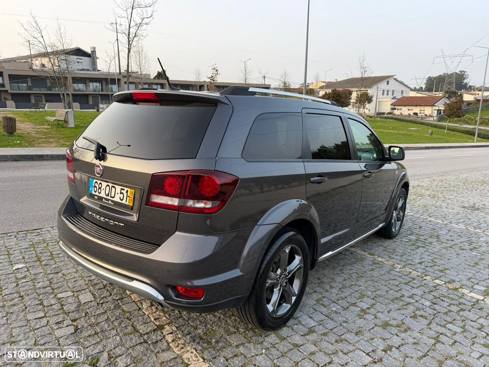 Fiat Freemont 2.0 M-Jet Urban - 10