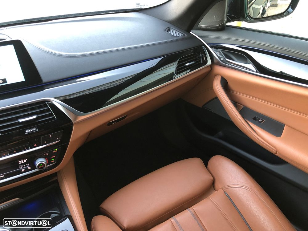 BMW 525 d Pack M Auto - 34