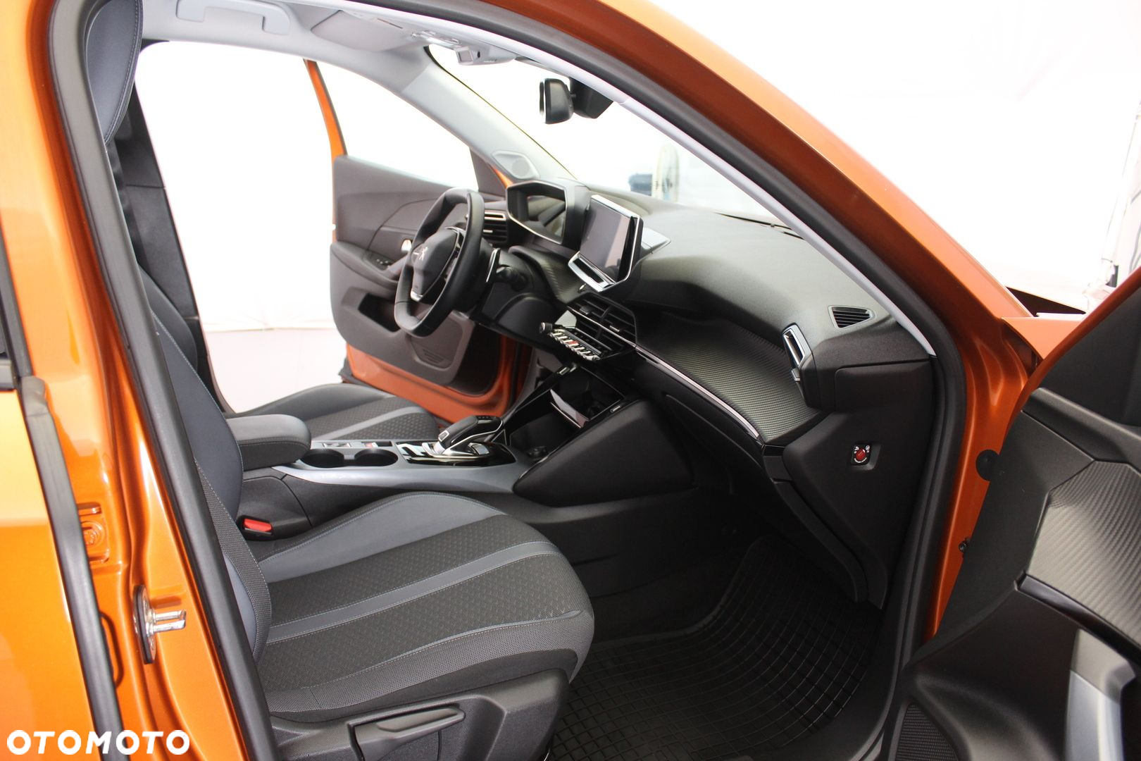 Peugeot 2008 1.2 PureTech Allure S&S EAT8 - 10