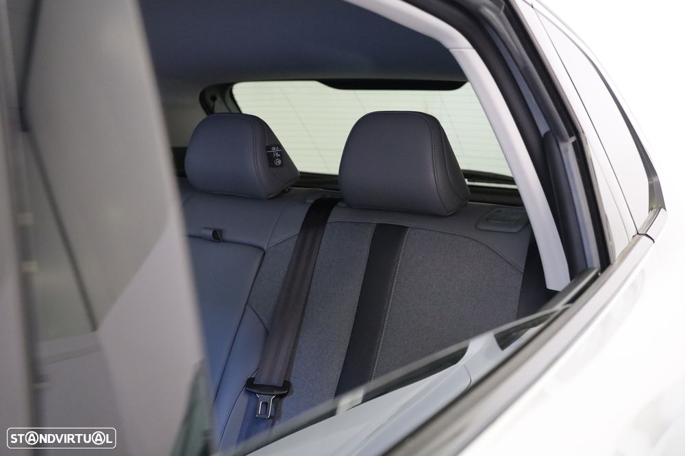 MG MGS5 EV 64 kWh Luxury - 13