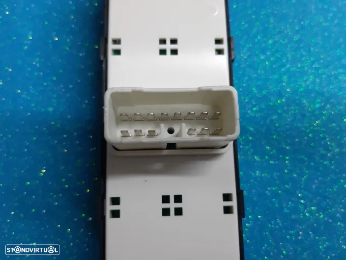 Comando interruptor vidros Hyundai I20  (935701J102) - 5