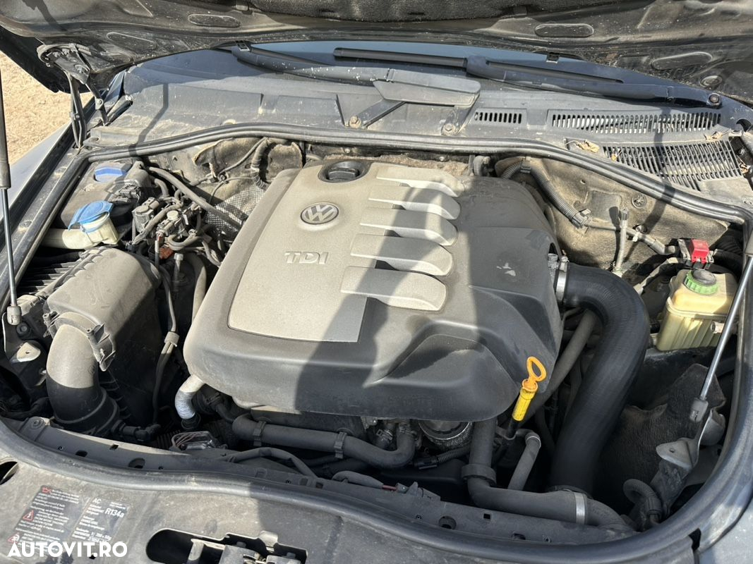 Dezmembrez Volkswagen Touareg - 7