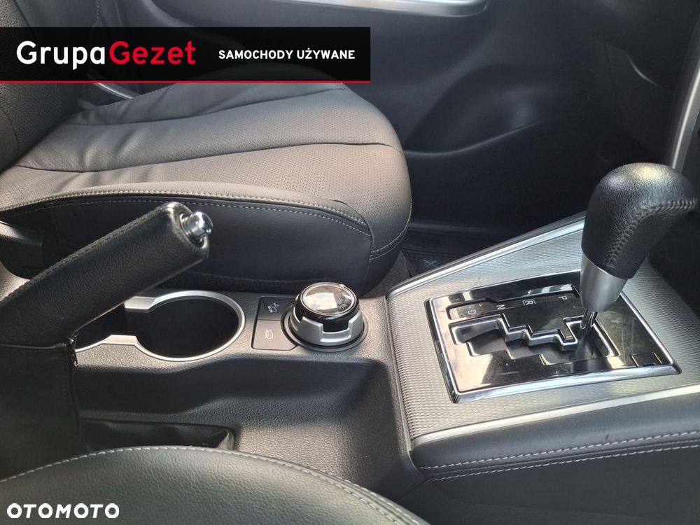Mitsubishi L200 - 15