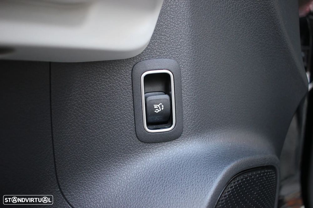 Mercedes-Benz B 220 d Style Plus - 33