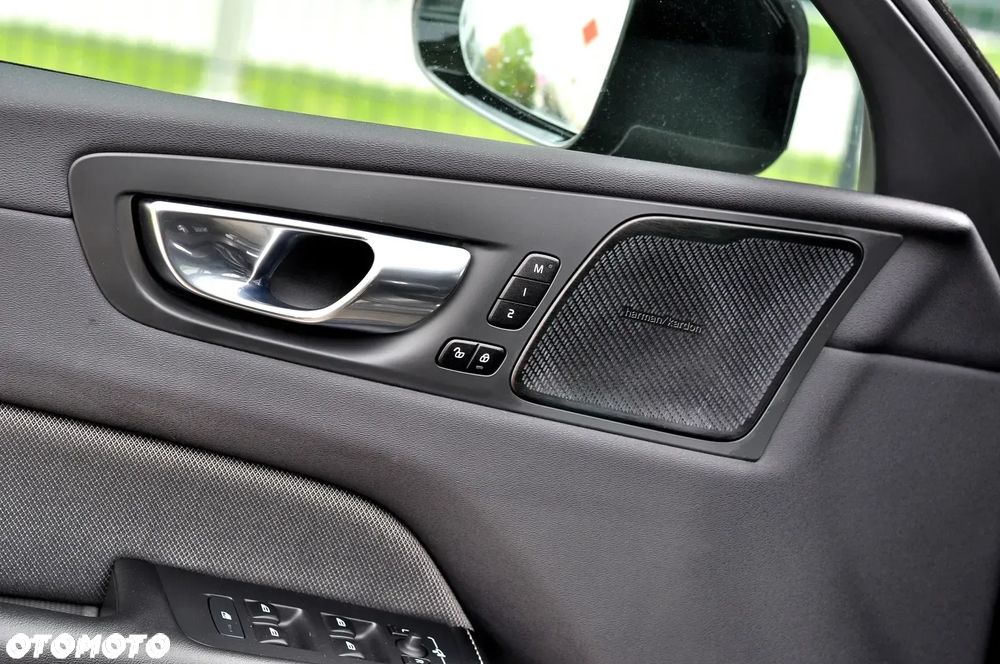 Volvo XC 60 B4 B Geartronic RDesign - 25
