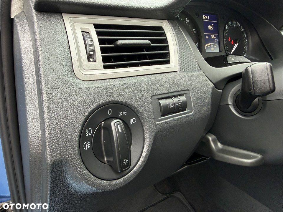 Skoda RAPID 1.2 TSI Drive - 20