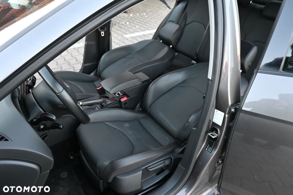 Seat Leon 2.0 TDI DPF Start&Stop DSG FR - 38