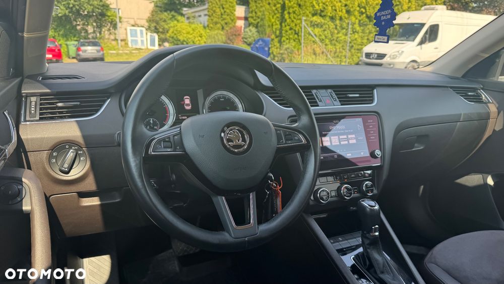 Skoda Octavia 1.8 TSI DSG L&K - 34