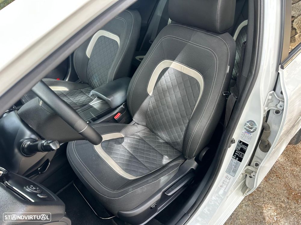 Kia Ceed SW 1.6 CRDi GT Line - 13