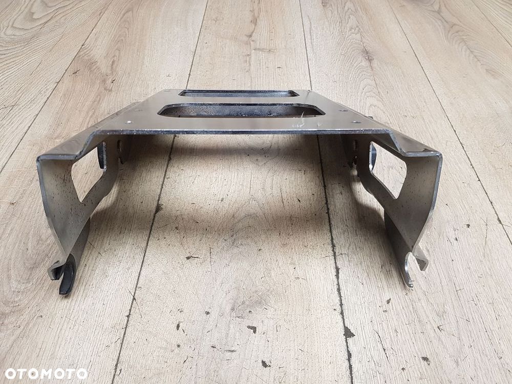 Stelaż pod kufer centralny Solo Tour-Pak Harley Davidson Touring 53260-09A - 8