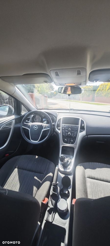 Opel Astra 1.6 Enjoy - 30