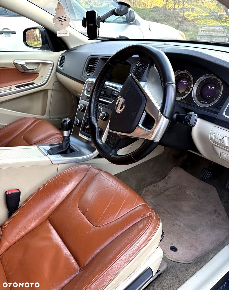 Volvo S60 D3 Summum - 2