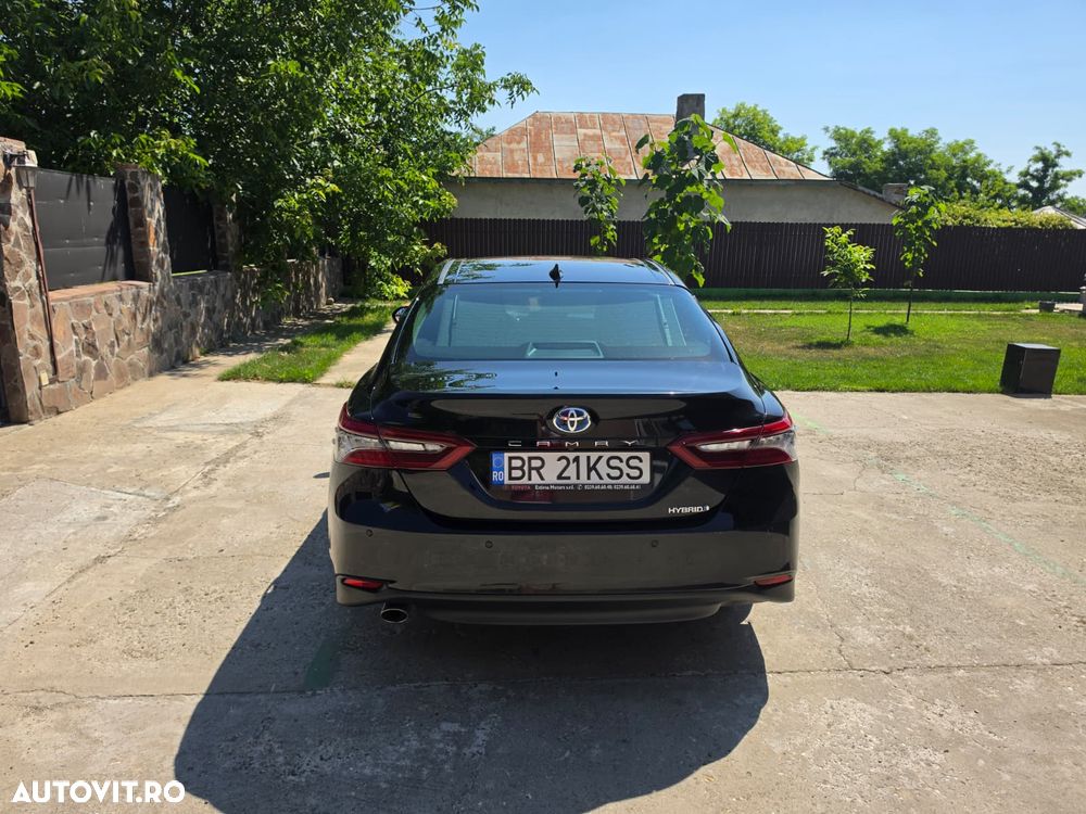 Toyota Camry 2.5 Exclusive - 11