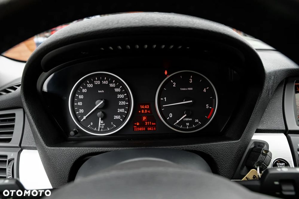 BMW X5 xDrive30d - 27