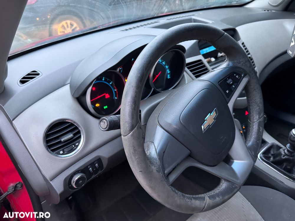 Chevrolet Cruze 1.6 BASE G1 - 7