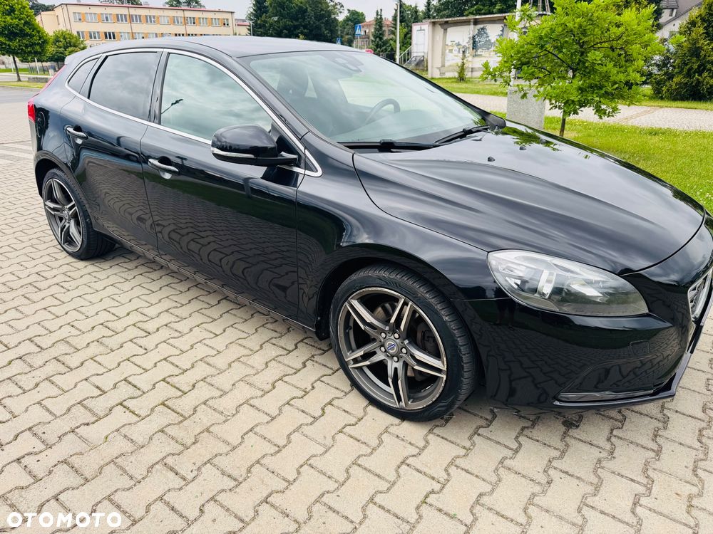 Volvo V40 D4 Momentum - 17