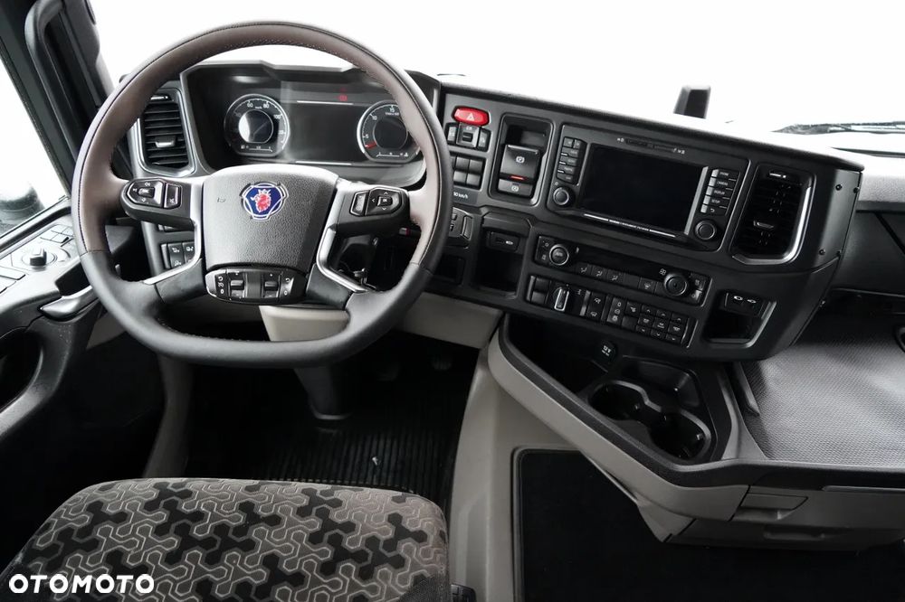 Scania R 450 / RETARDER / KLIMATYZACJA POSTOJOWA / CAŁA NA PODUSZKACH / EURO 6 - 28