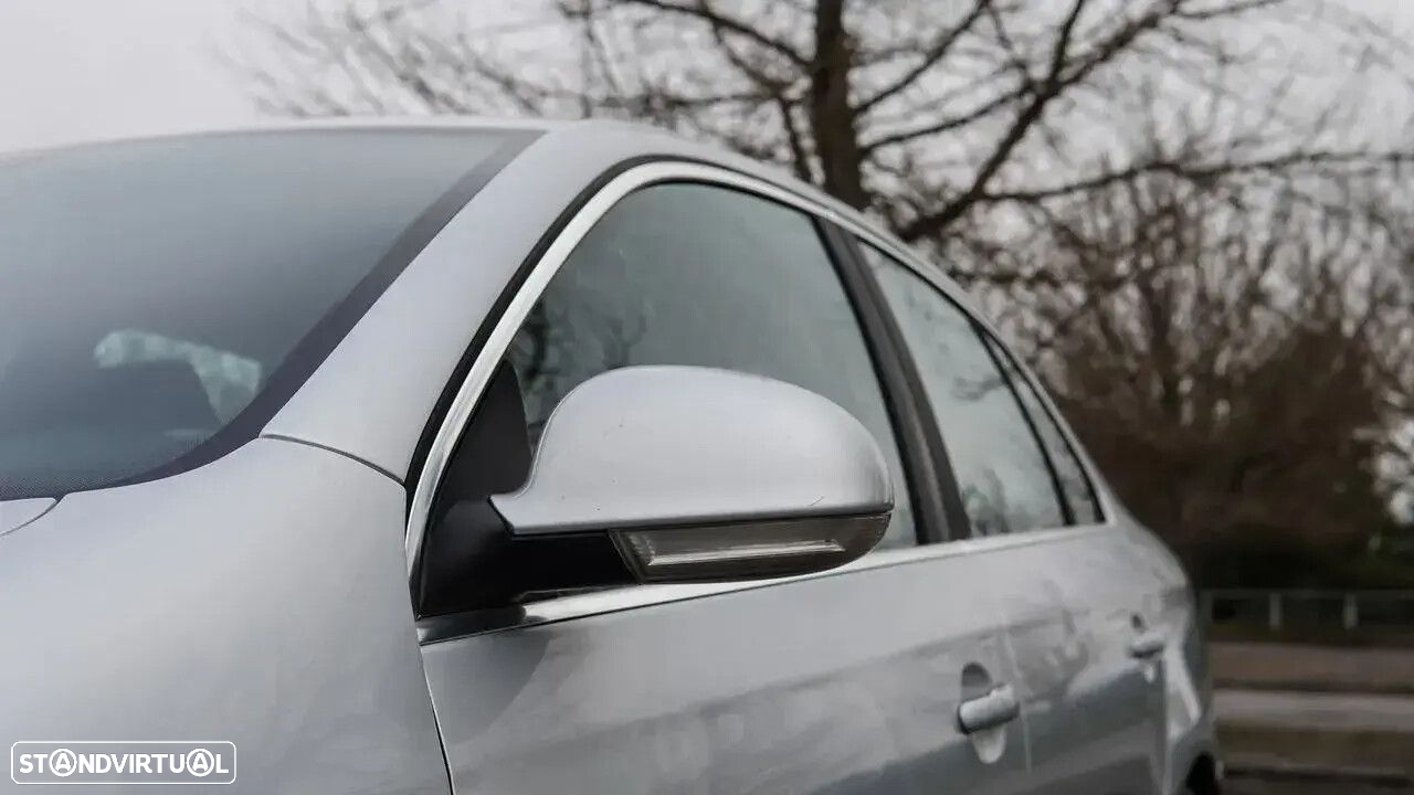 VW Jetta - 13
