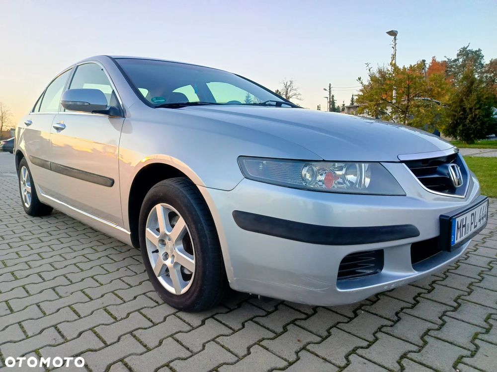 Honda Accord 2.0 ES - 30