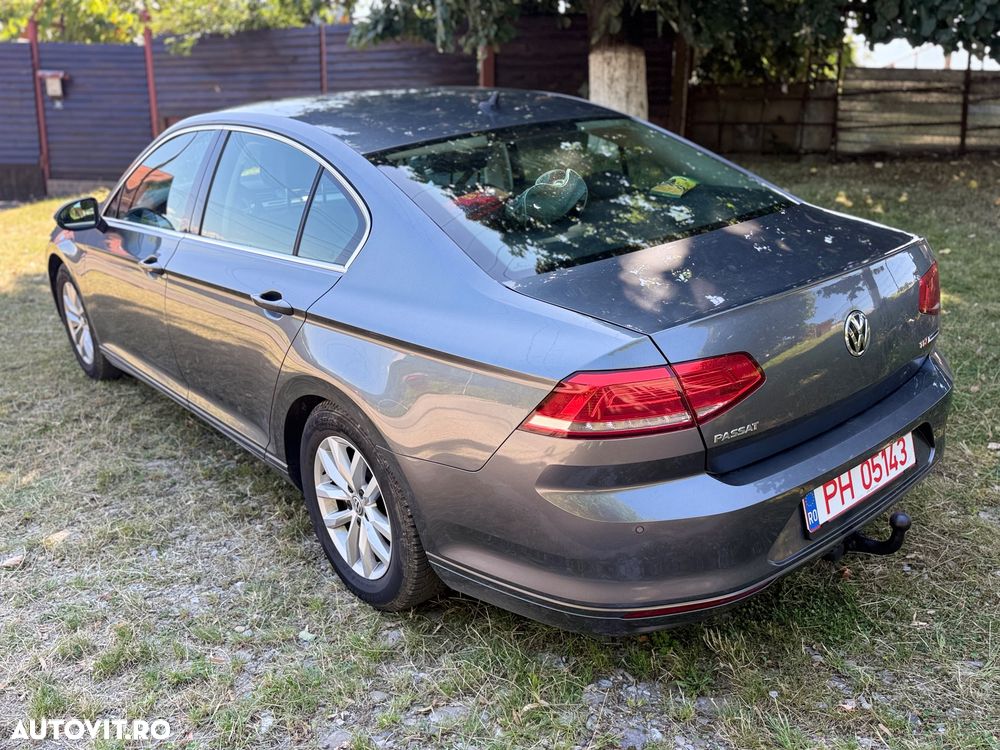 Volkswagen Passat 2.0 TDI SCR BlueMotion Comfortline - 9