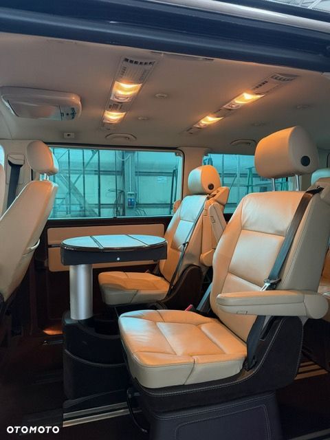Volkswagen Multivan - 4