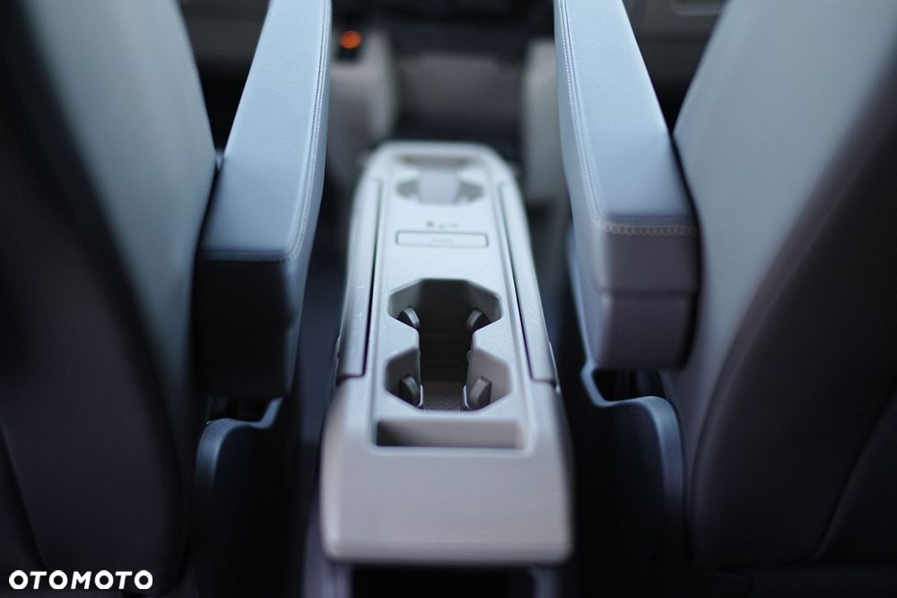 Volkswagen Multivan 2.0 TSI L2 Style DSG - 26