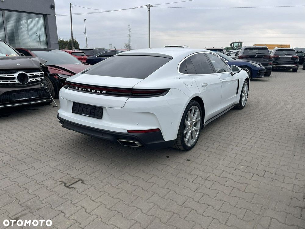 Porsche Panamera 4 E-Hybrid Executive - 2