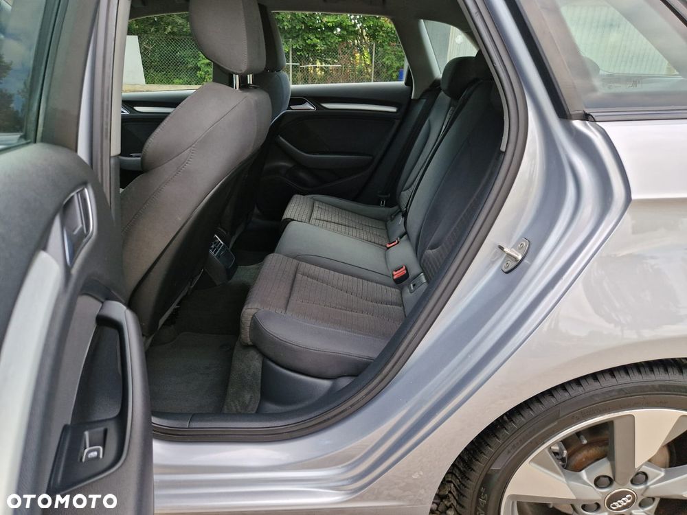 Audi A3 Sportback - 11