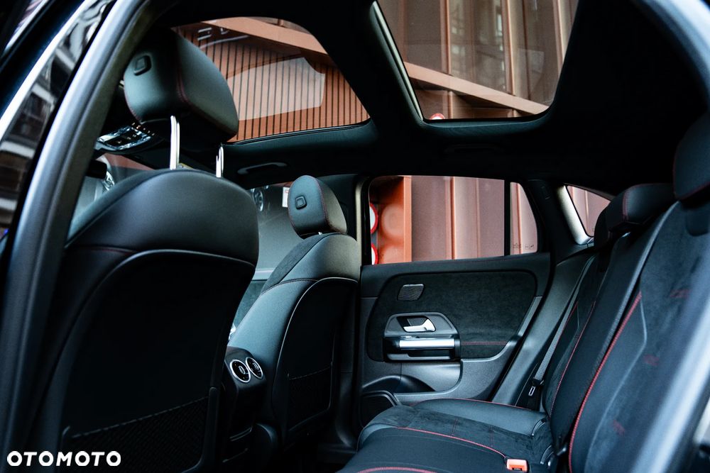 Mercedes-Benz GLA 200 mHEV AMG Line 7G-DCT - 17