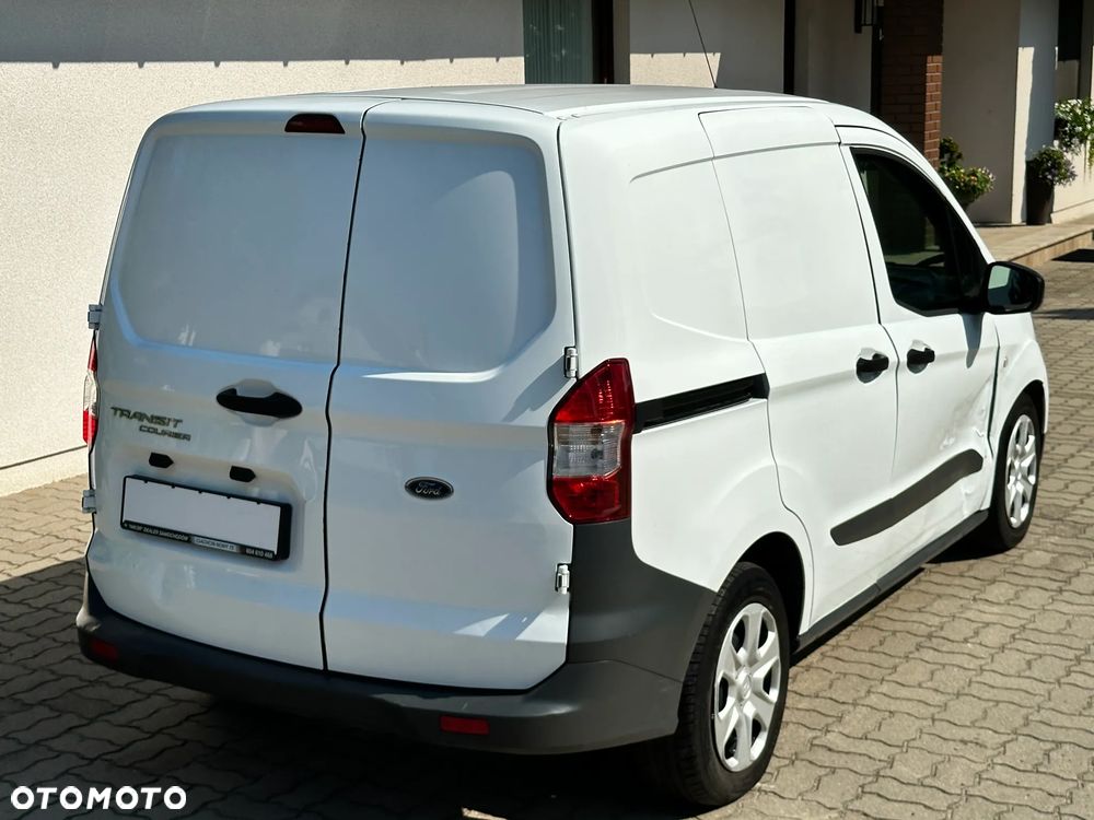 Ford Transit Courier - 6